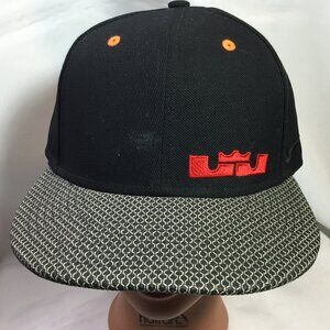 Nike True Hat Cap Snap Back Lebron James Chromosomes Textured Print Crown Logo